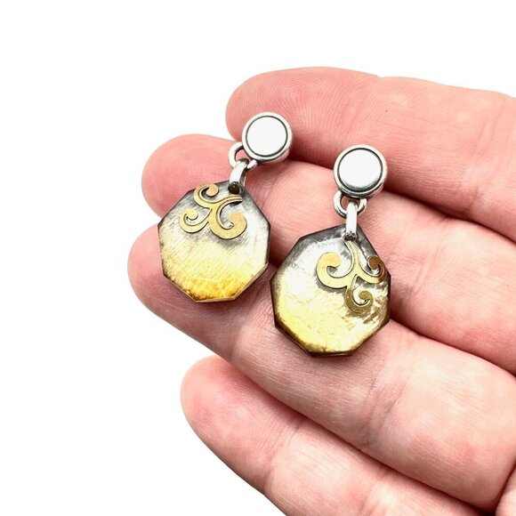 Brighton Womens Earrings Shell Shimmer Chandelier Silver Pierced Earrings - Picture 3 of 4